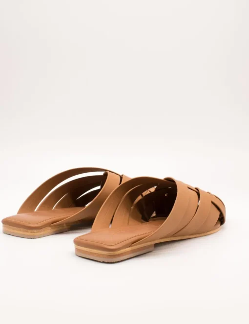 Mule Miuxa Xaro Kaiser Tan de Mujer