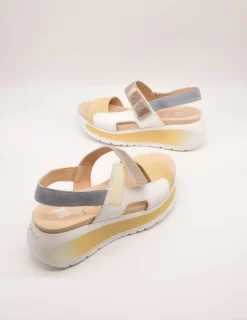 Sandalia Callaghan 35200 Pesca Crema de Mujer
