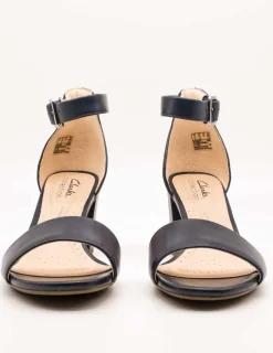 Sandalia Clarks 26176283 Deva Mae Navy Leather de Mujer