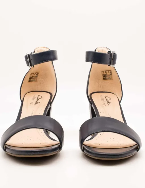 Sandalia Clarks 26176283 Deva Mae Navy Leather de Mujer