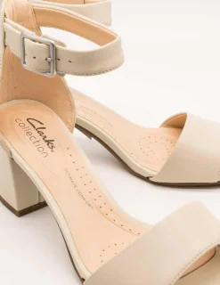 Sandalia Clarks 26177448 Deva Mae Ivory Leather de Mujer