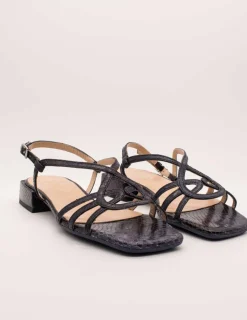 Sandalia Kess 22672 marino ambar de mujer.
