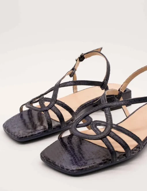 Sandalia Kess 22672 marino ambar de mujer.