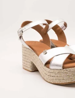 Sandalia Popa Clifton Laminado Plata Galaxy de Mujer