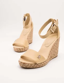 Sandalia Tommy Hilfiger FW07914-ACR Harvest Wheat de Mujer