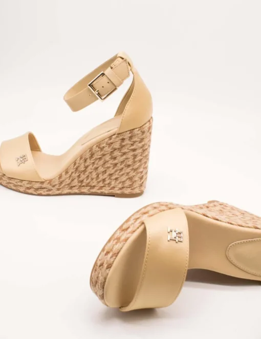 Sandalia Tommy Hilfiger FW07914-ACR Harvest Wheat de Mujer