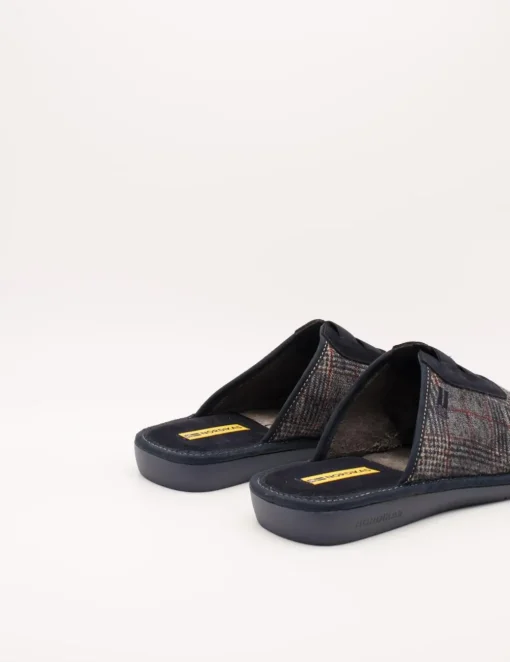 Zapatilla Nordika´s 1374 marino/marino de caballero.