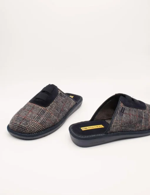 Zapatilla Nordika´s 1374 marino/marino de caballero.