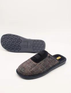 Zapatilla Nordika´s 1374 marino/marino de caballero.