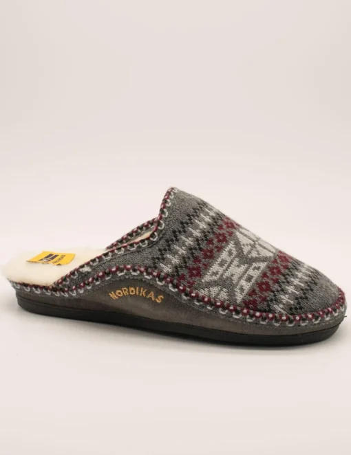 Zapatilla Nordika´s 2502 azteca gris de hombre.