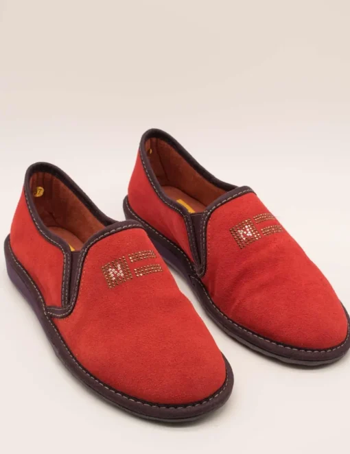 Zapatilla Nordika´s 8155 cherry de mujer.