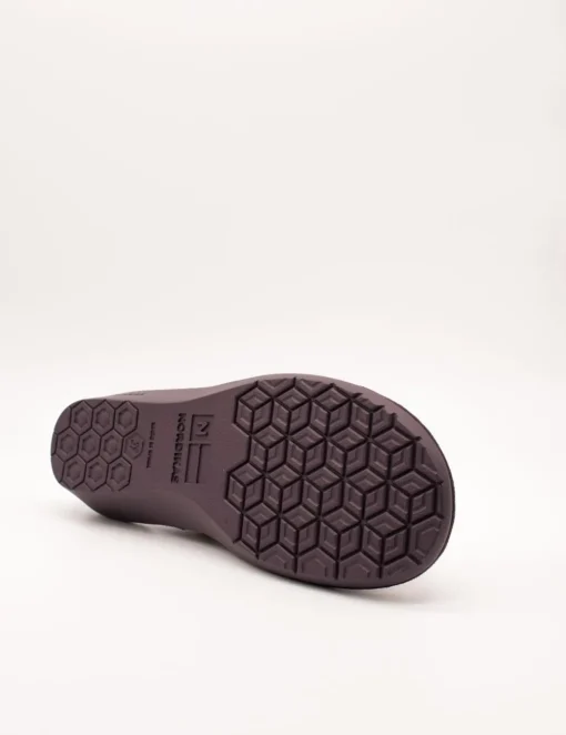 Zapatilla Nordika´s 347/8 flor perla de mujer.