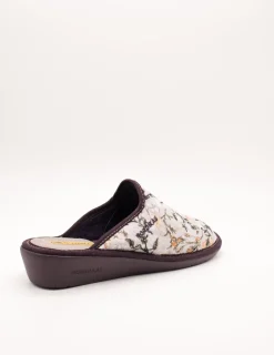 Zapatilla Nordika´s 347/8 flor perla de mujer.