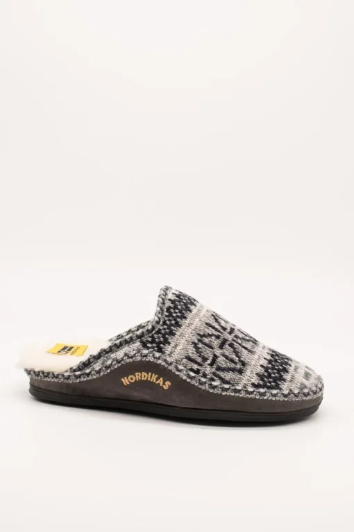 Zapatilla Nordika's 2502 lana teide ceniza