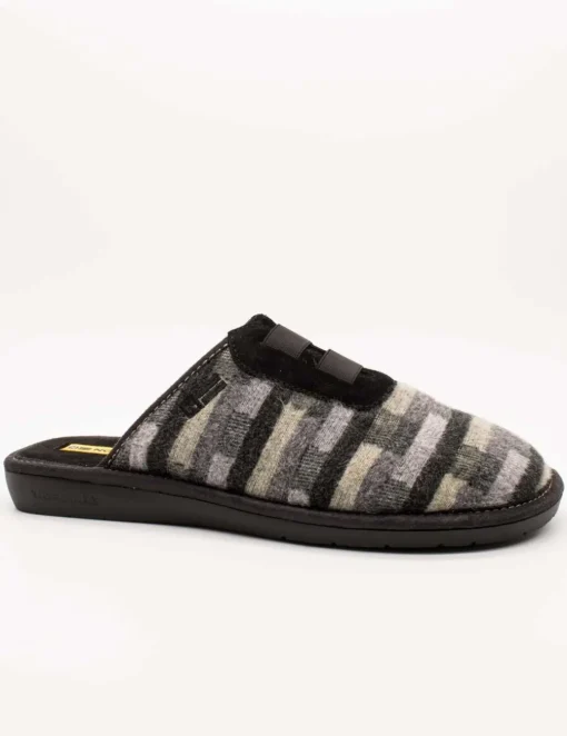 Zapatilla Nordika´s 1374 marengo/negro de hombre.