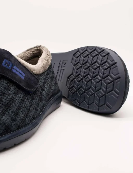 Zapatilla Nordika´s 7519 trenza marino de hombre.