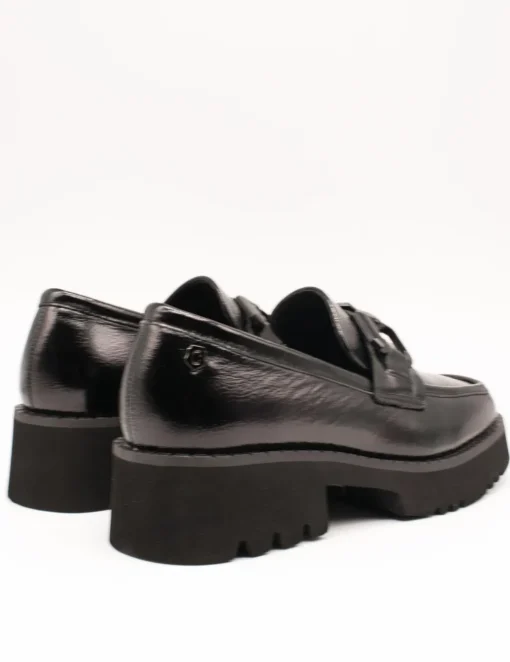 Zapato Carmela 161124 Charol Napa Negro de Mujer