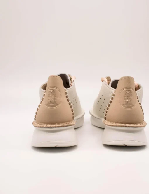 Zapato Clarks 26170419 Velhill Off White de Mujer