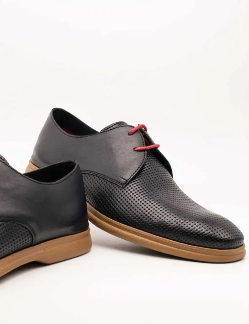 Zapato Keep Honest 16067 picado cruces de hombre