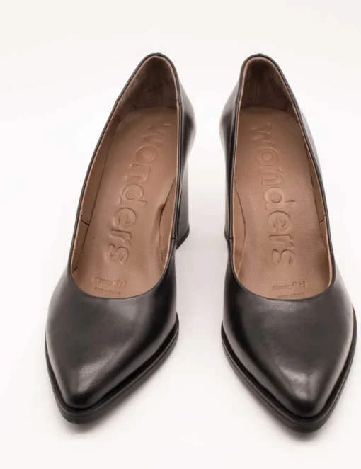 Zapato Wonders M-5420 Iconic Negro de Mujer